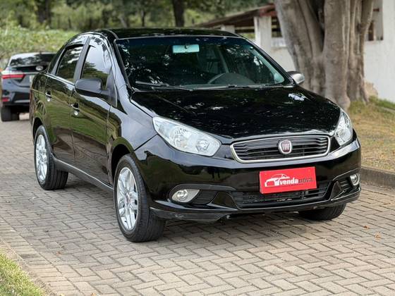 FIAT GRAND SIENA 1.4 MPI ATTRACTIVE 8V FLEX 4P MANUAL FIAT GRAND SIENA 1.4 MPI ATTRACTIVE 8V FLEX 4P MANUAL